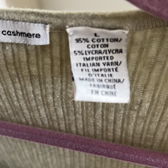 Autumn Cashmere - Sage green, lightweight knit sweater. Bell 3/4 sleeve - Picture 4 of 5